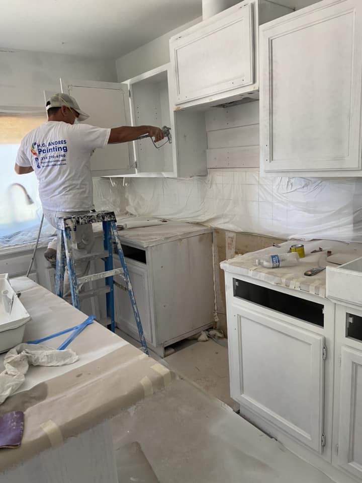 Interior Residential Painting and Carpentry by HG Andres Painting in DFW